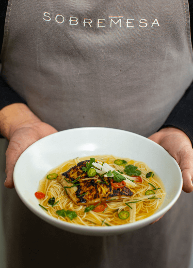 Fideos de soba con lubina