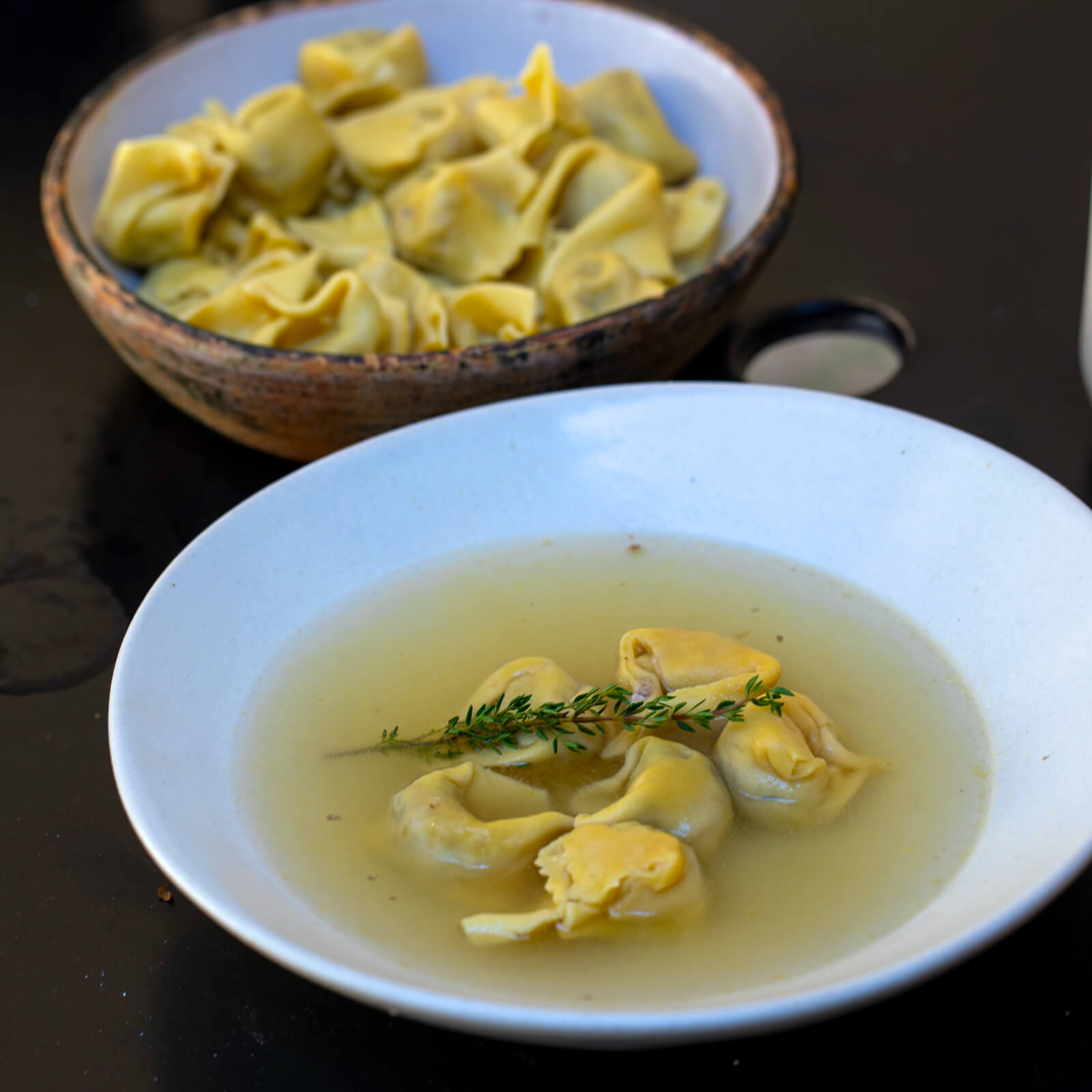 Caldo de tortellini