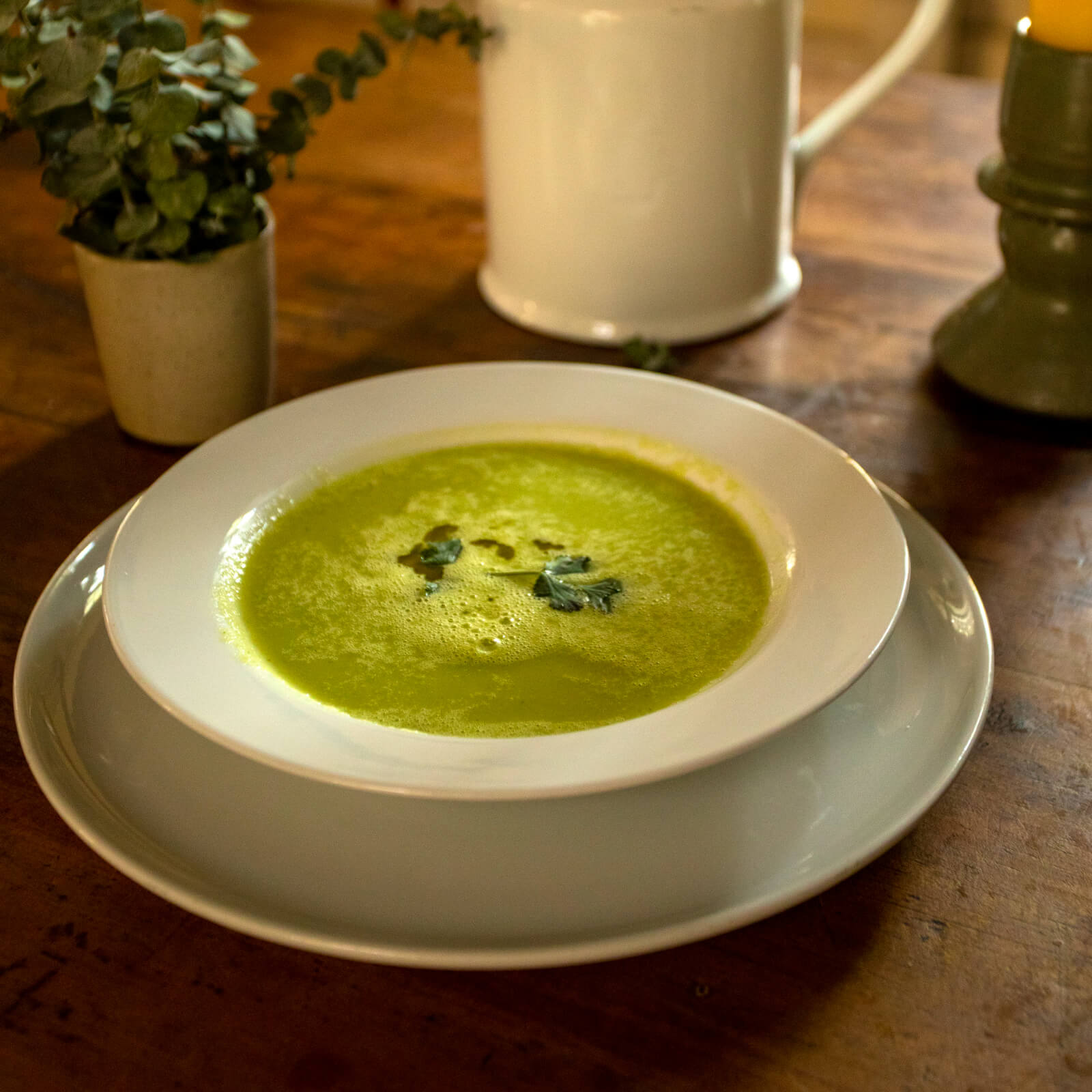 Sopa de chayote y cilantro
